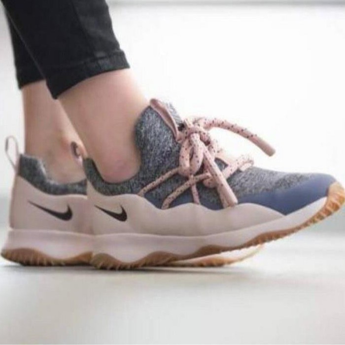 nike city loop sneaker