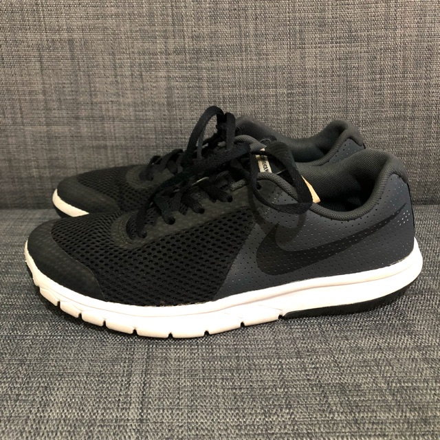 used nike running shoes