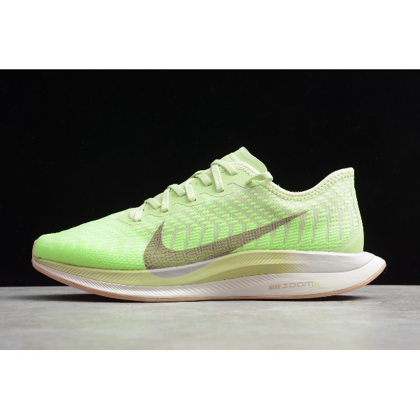 green nike womens running shoes