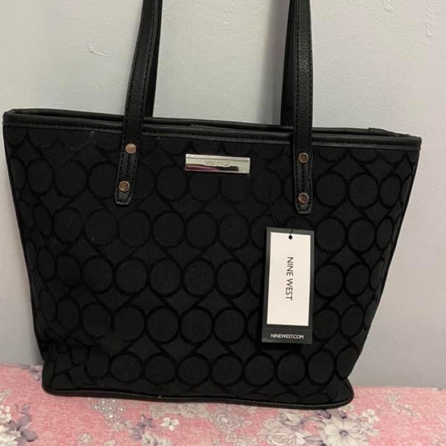 nine west tote purse