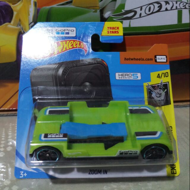 hot wheels zoom in green