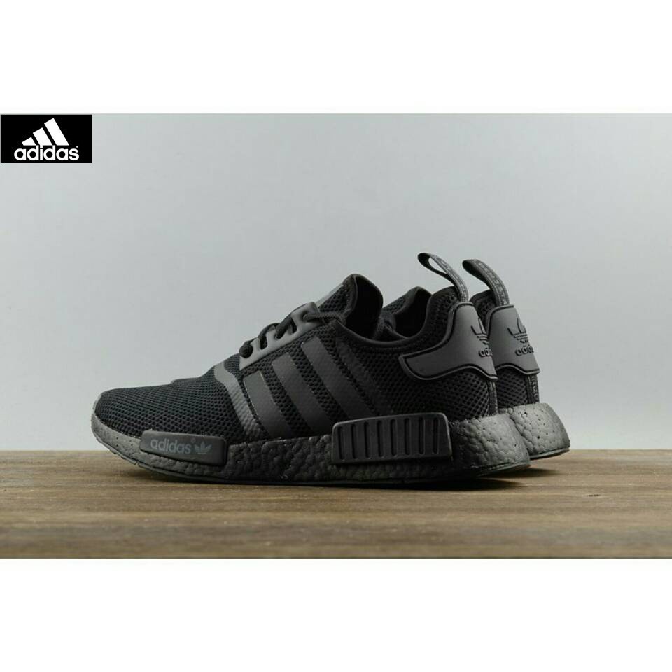 adidas nmd hitam