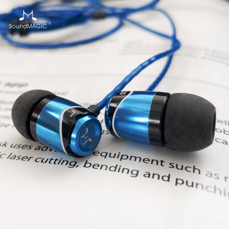soundmagic e10 noise isolating in ear earphones