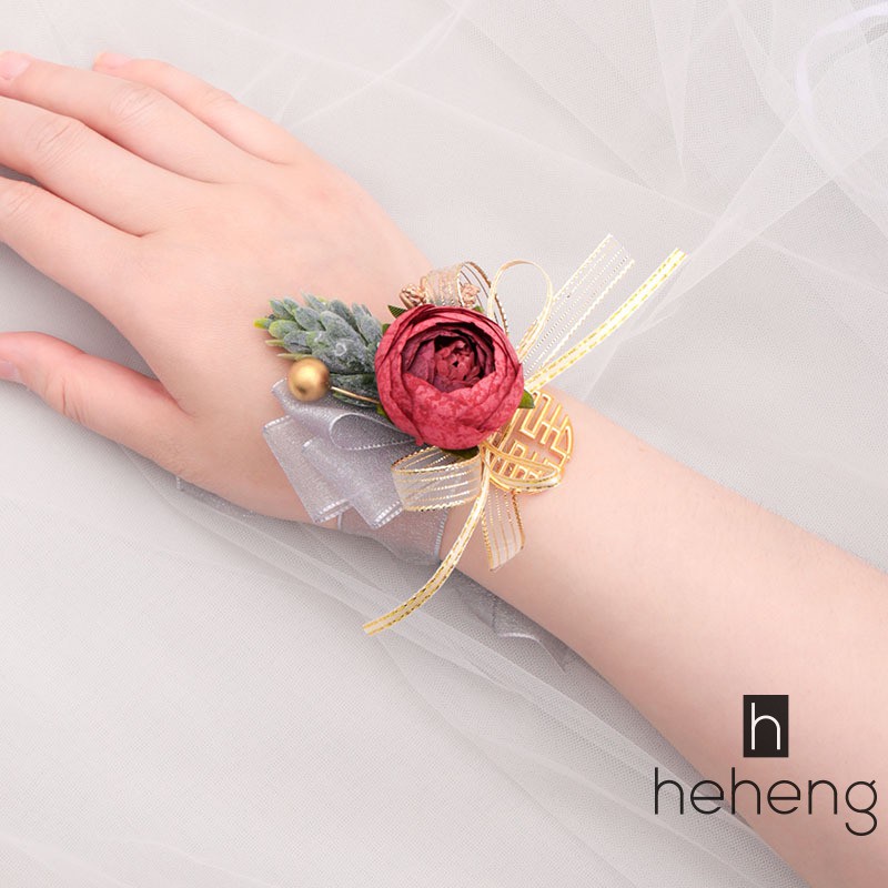 pretty wrist corsages