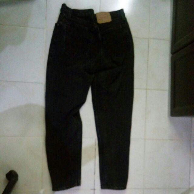 560 levi's loose fit jeans