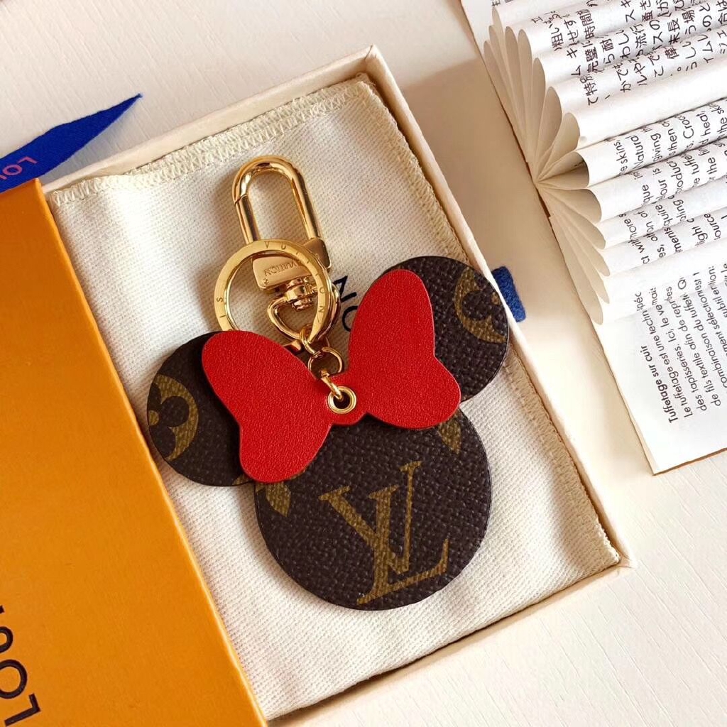 louis vuitton croc charm