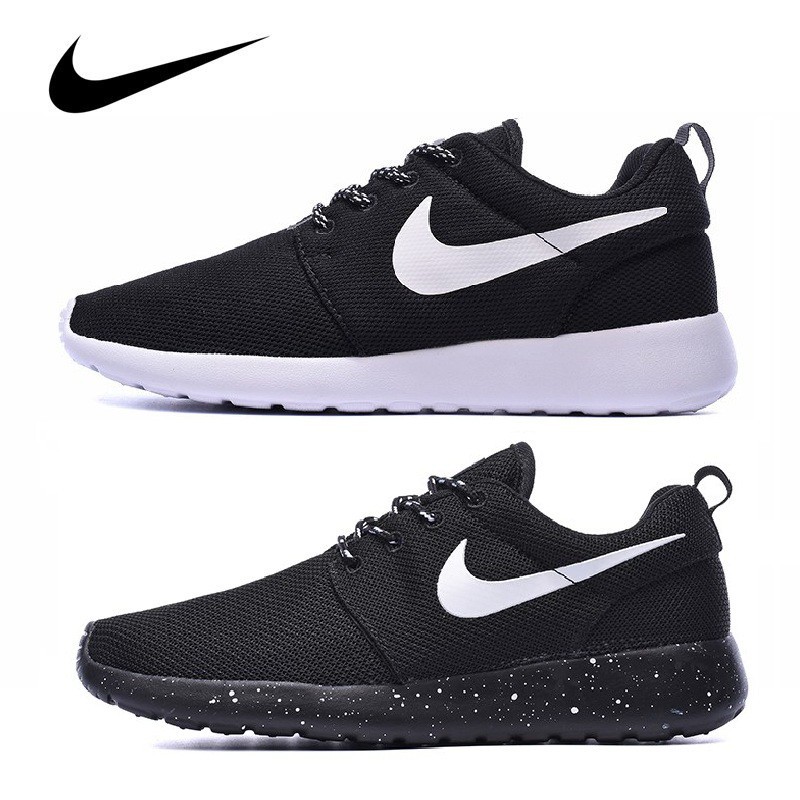 nike roshe run full black original