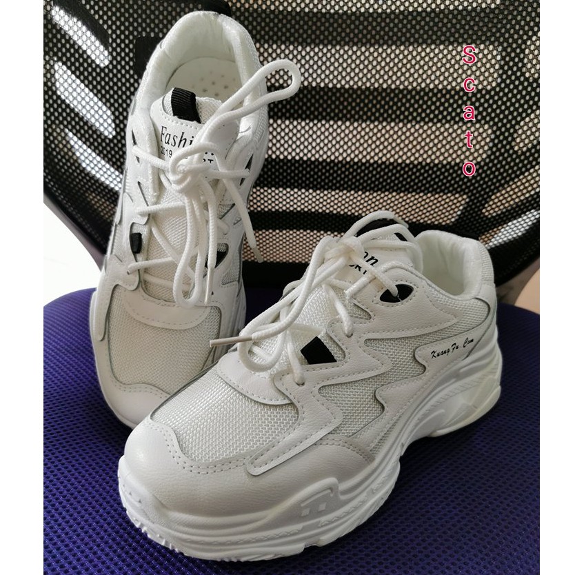 slip on tennis shoes