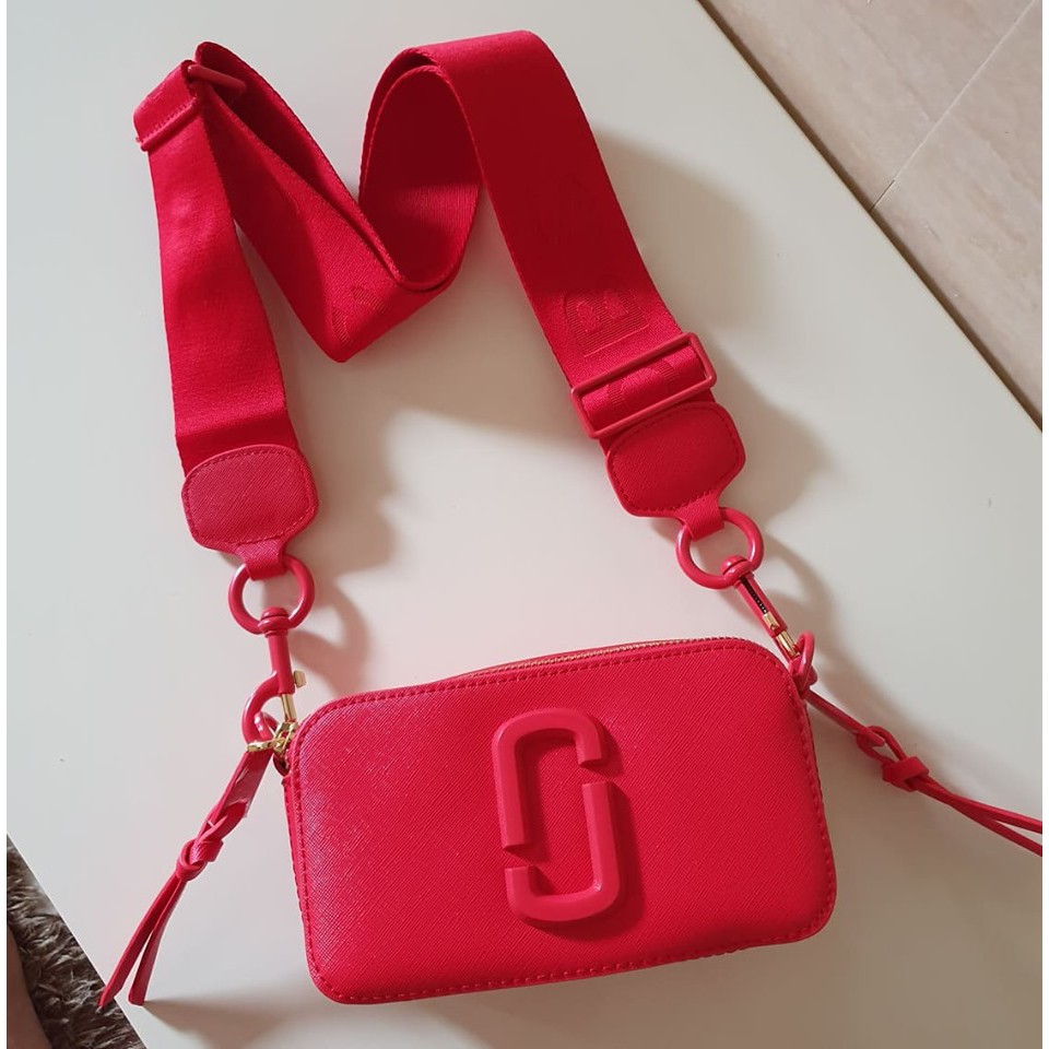 marc jacobs red crossbody