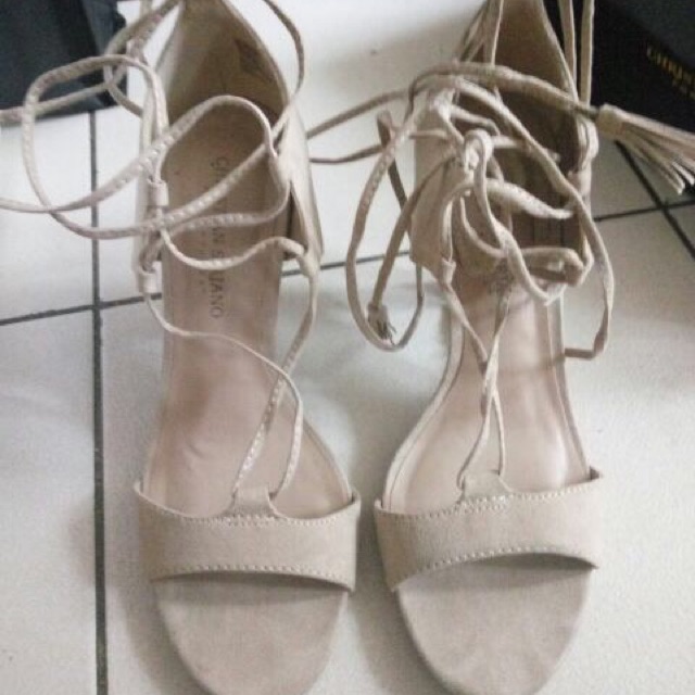 beige heels payless