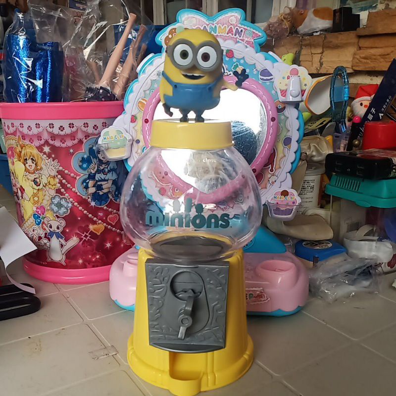 Universal Studios Minion gumball vending machine Shopee Philippines