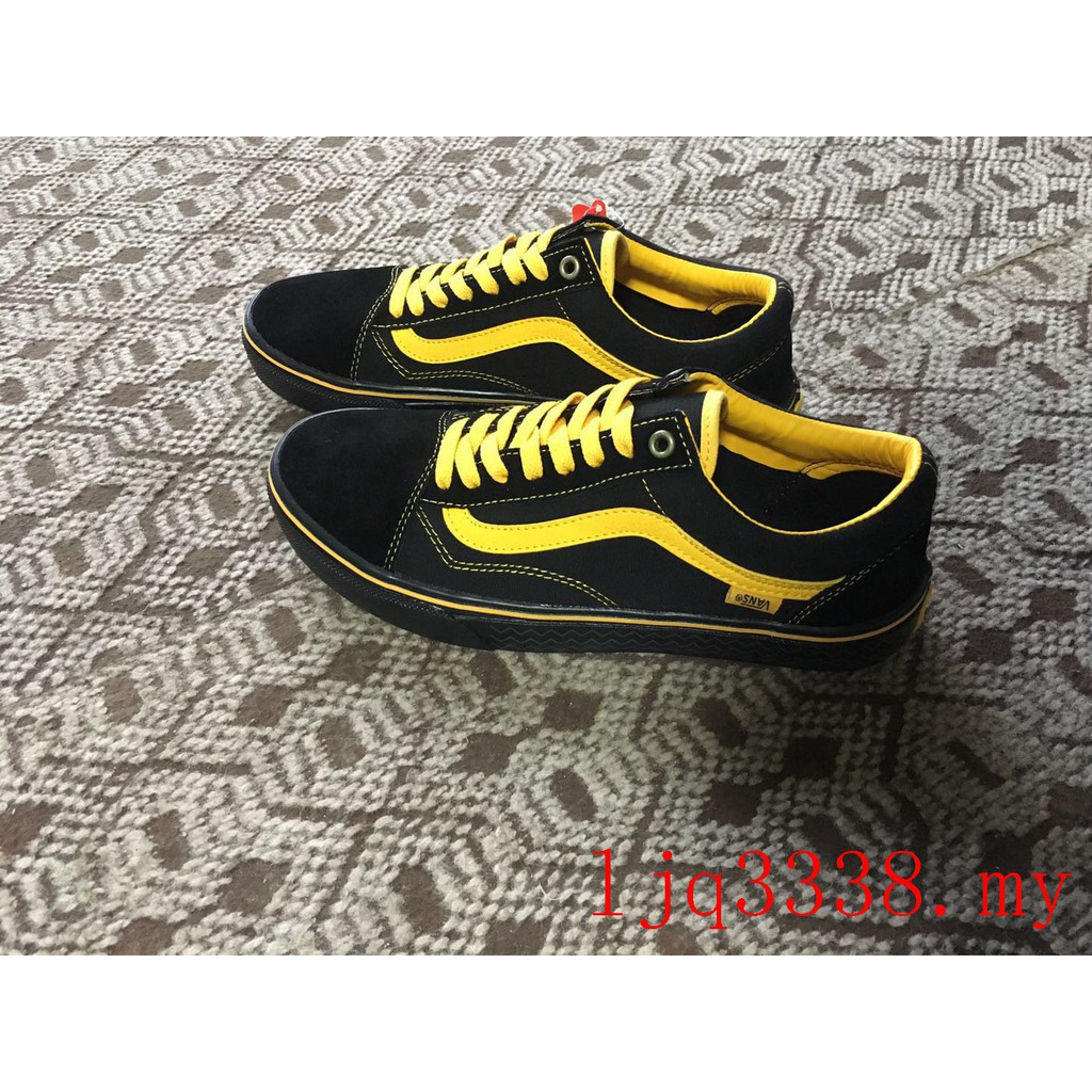vans old skool yellow and black