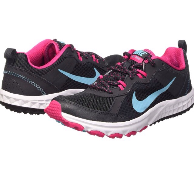 nike wild trail running shoes womens