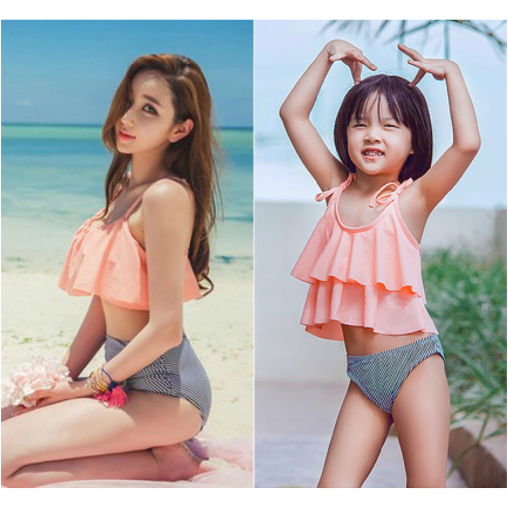 mother and daughter matching swimsuit