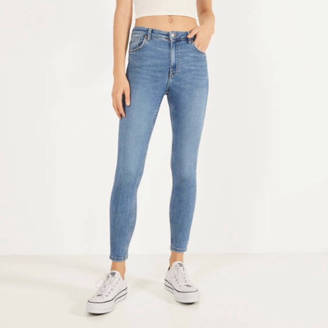 super high rise cropped bershka