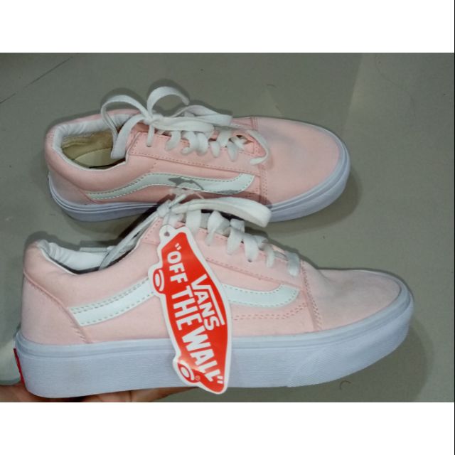 vans shoes in the mall