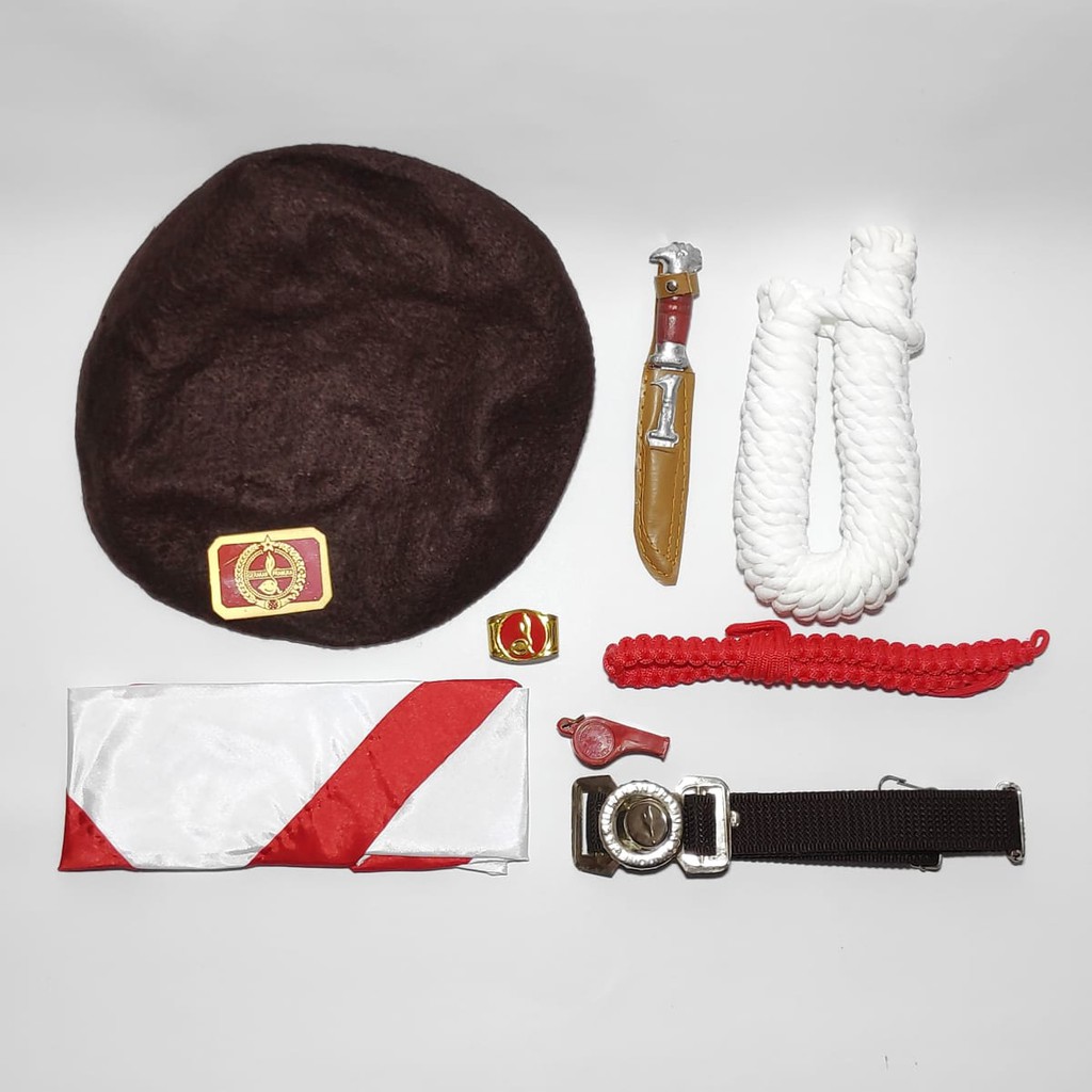 Complete Set Of Scout Equipment Accessories For Boys / Girls.