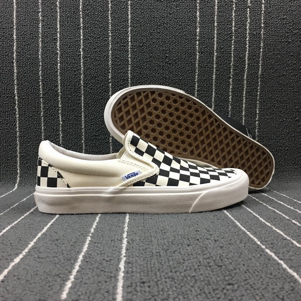 vans checkerboard slip on og lx