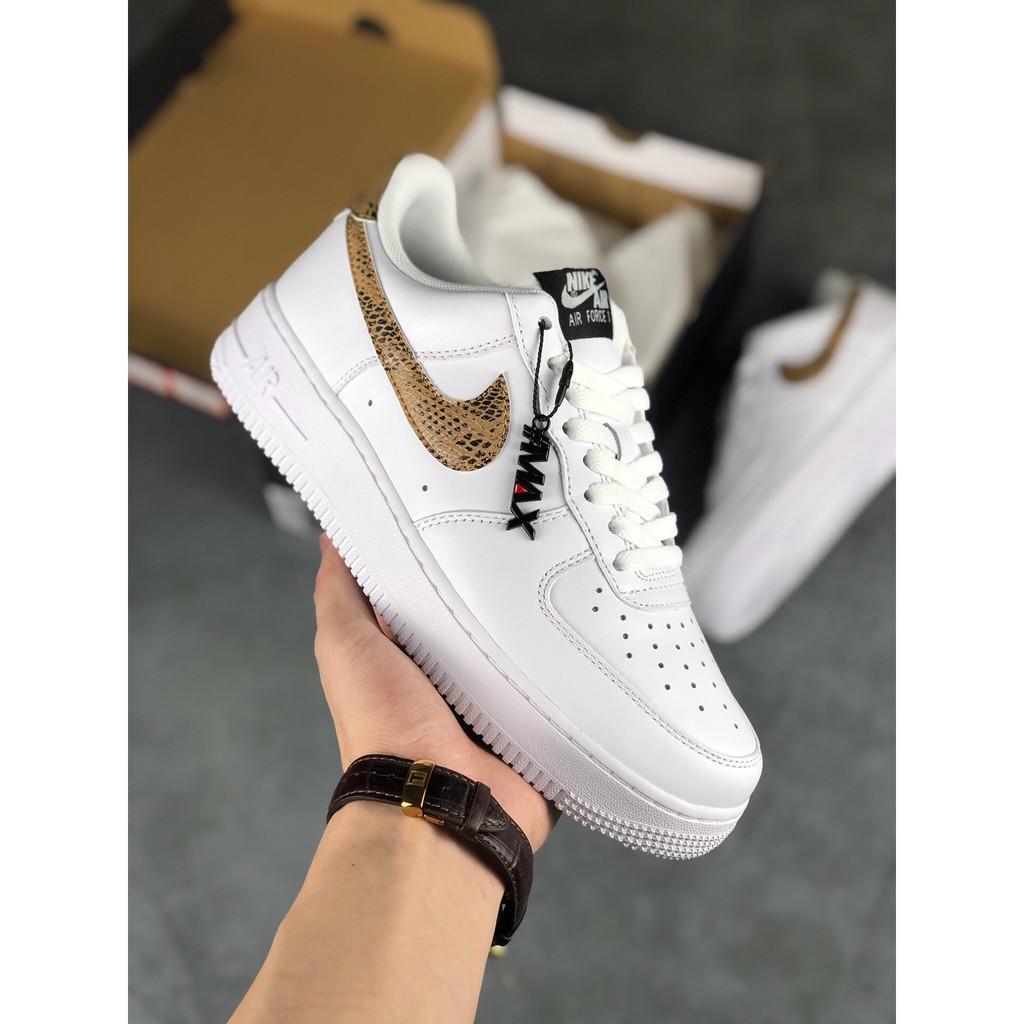 ivory snake socks