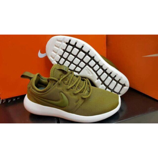 roshe 2 olive