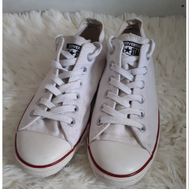chuck taylor all star classic white