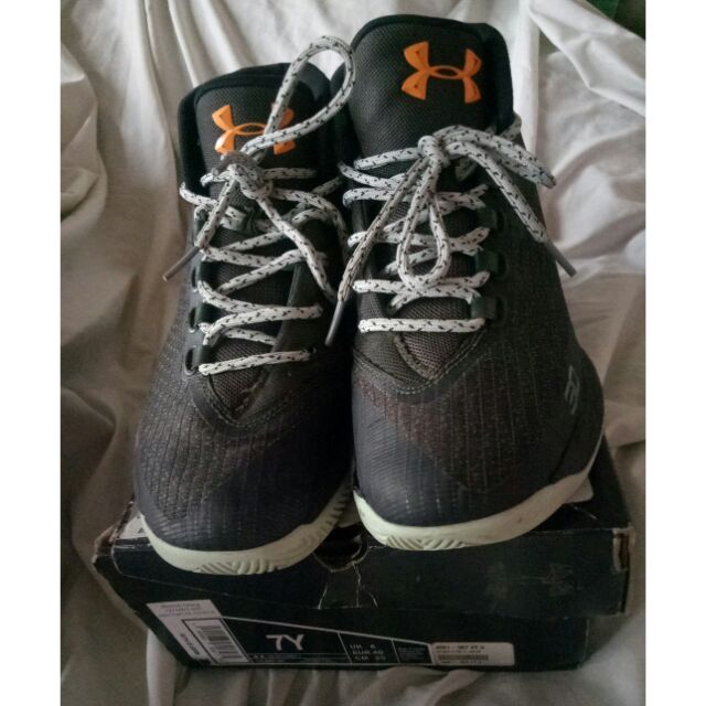 steph curry boys basketball shoes