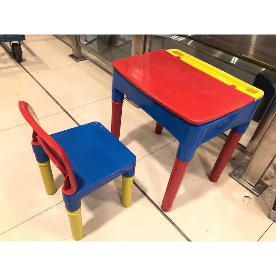 kids learning table and chair