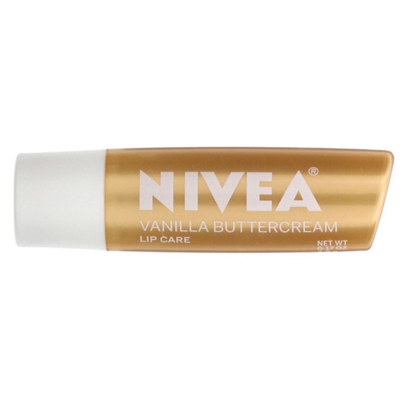 nivea tinted lipbalm in blackberry