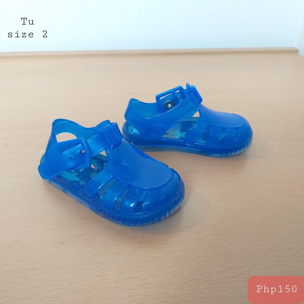 tu jelly shoes