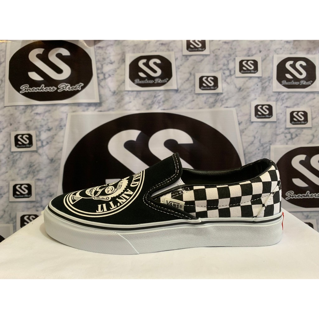 vans slip on crazy world