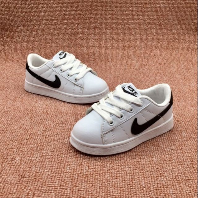 nike kids small