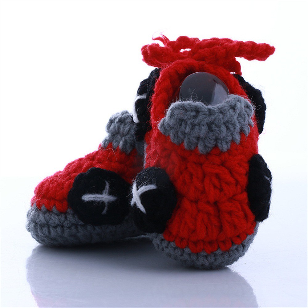 handmade baby woolen shoes