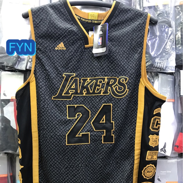 commemorative 24 lakers jersey