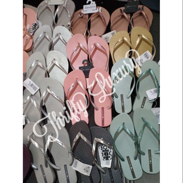 ipanema metallic flip flops