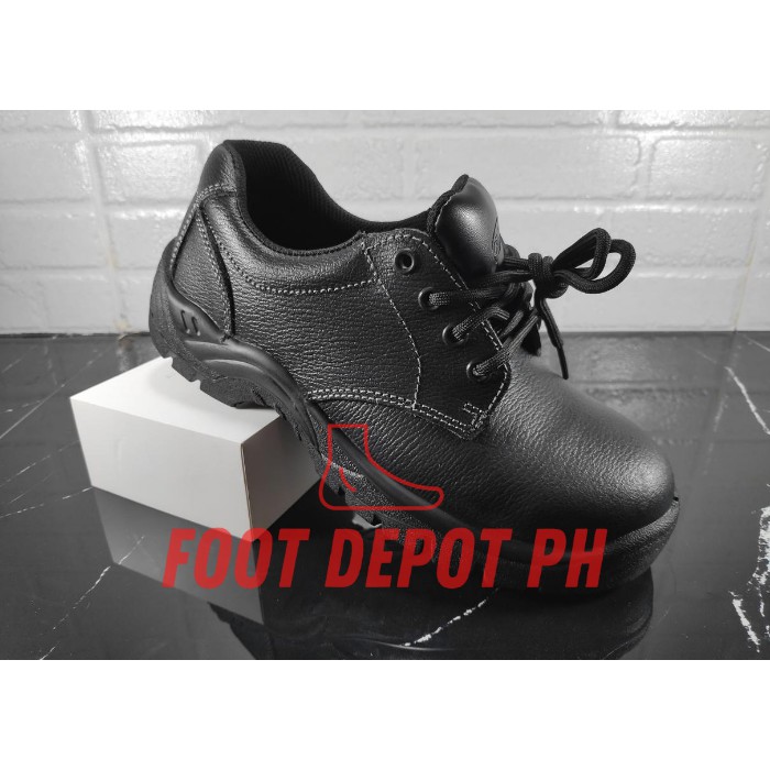 Camel Safety Shoes is rated the best in 07/2024 BeeCost