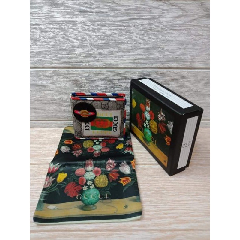 gucci ufo wallet