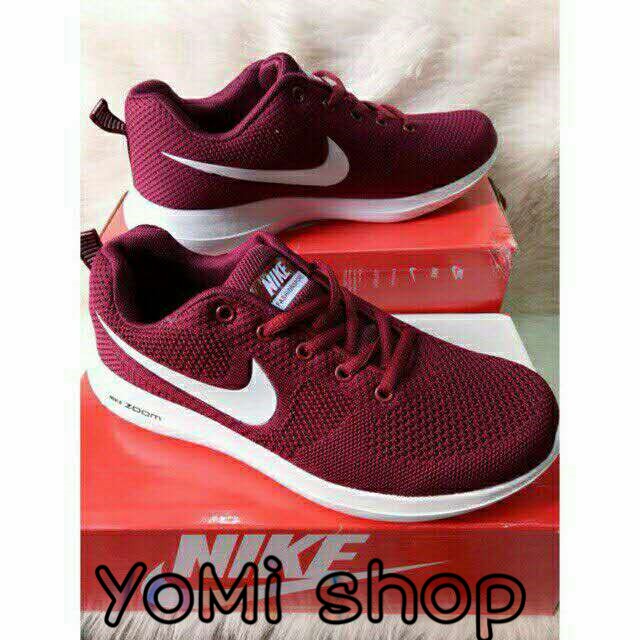 nike maroon shoes
