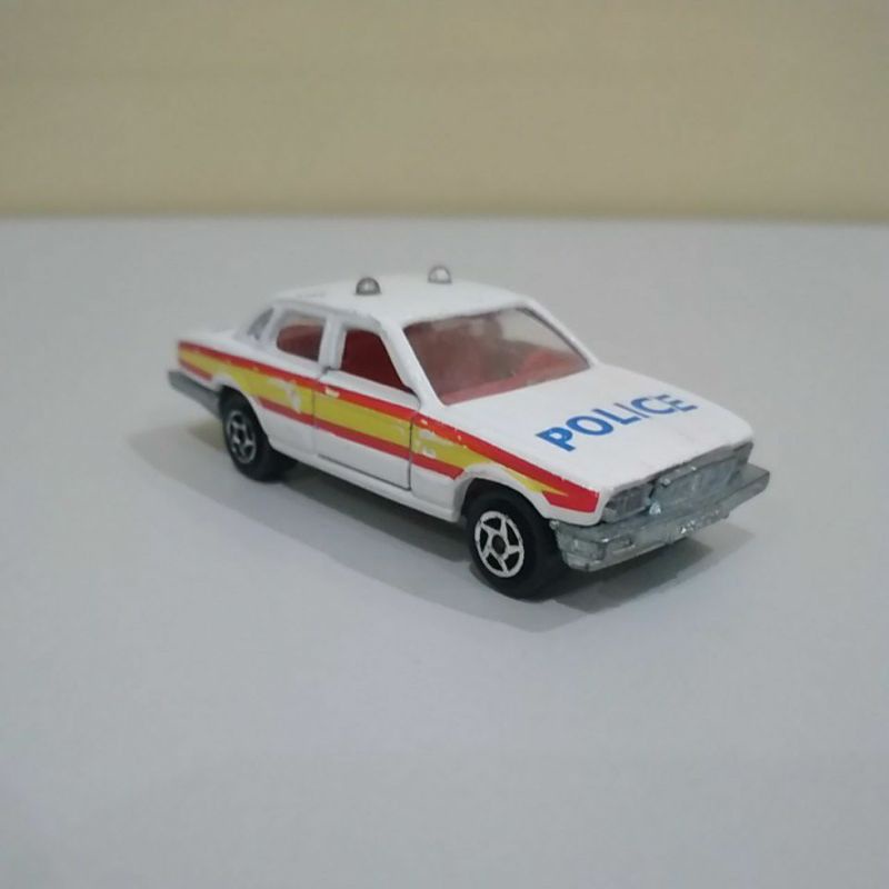 Majorette Jaguar XJ6 Spanish Police (metal base) | Shopee Philippines