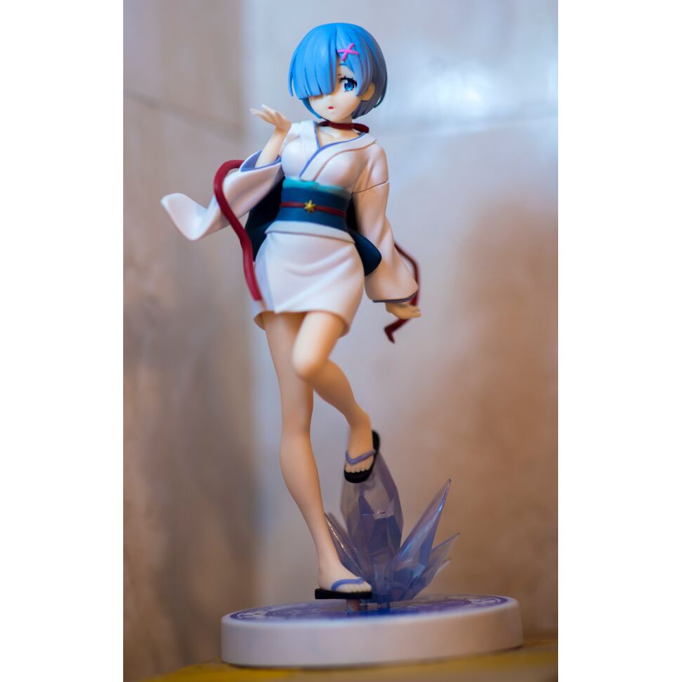 rem anime figure