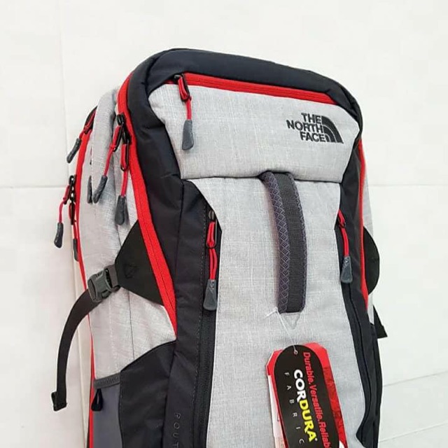 the north face weekend bag