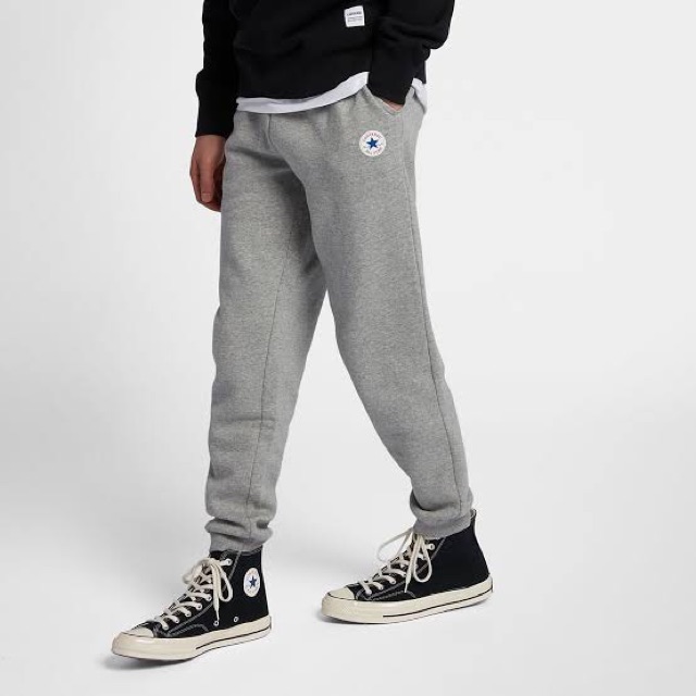 jogger pants with converse