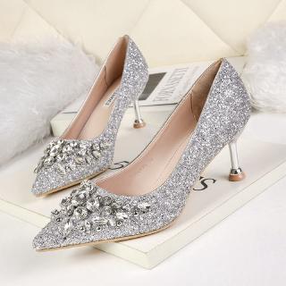 pointed wedding shoes