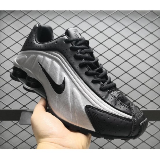 men's r4 nike shox