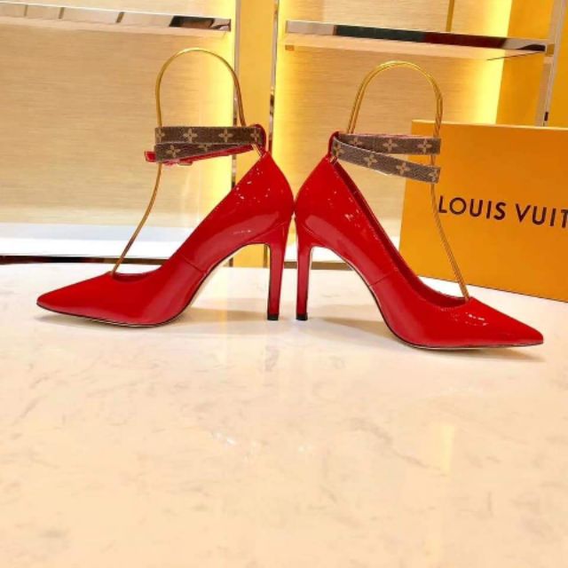 louis vuitton sandals red