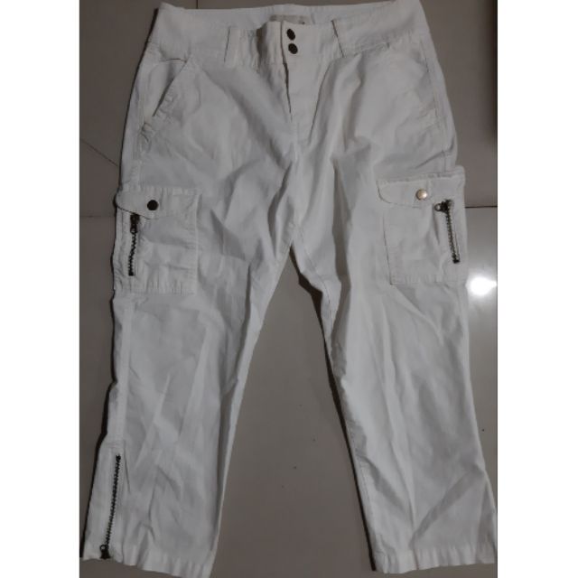 white cargo pants old navy