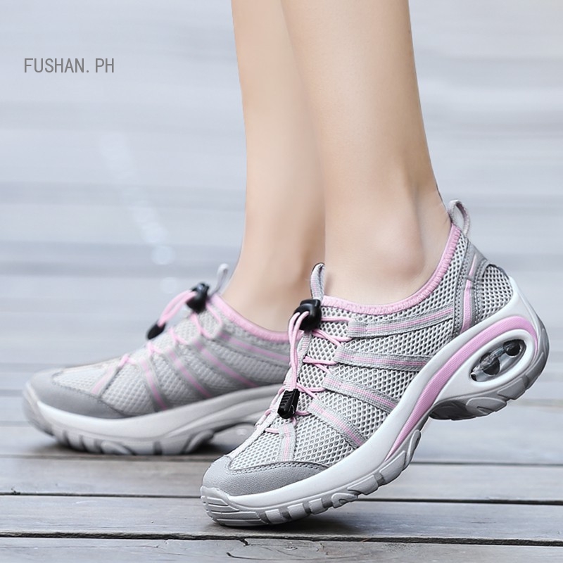 waterproof trekking shoes for women
