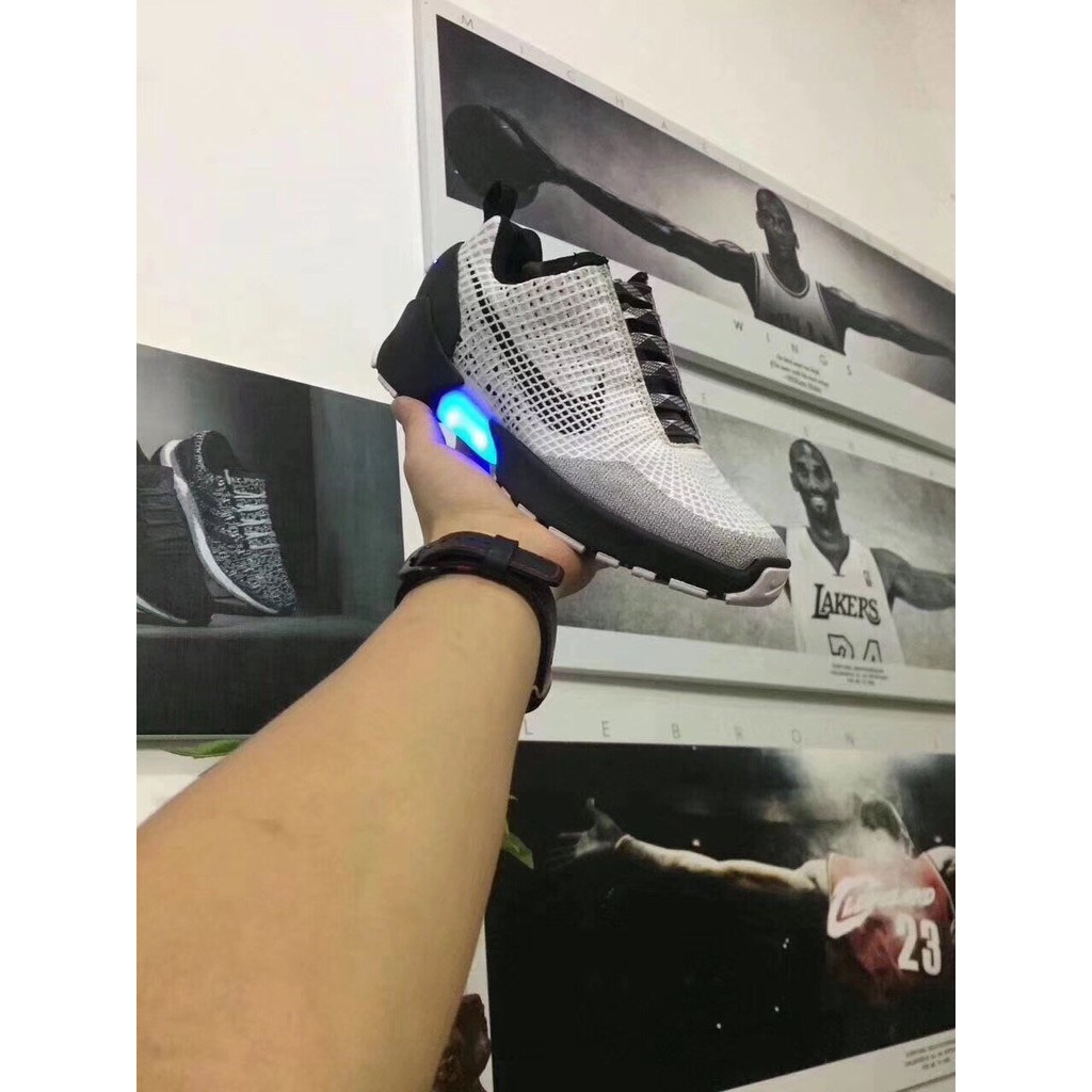 nike hyperadapt mag
