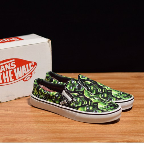 vans x supreme