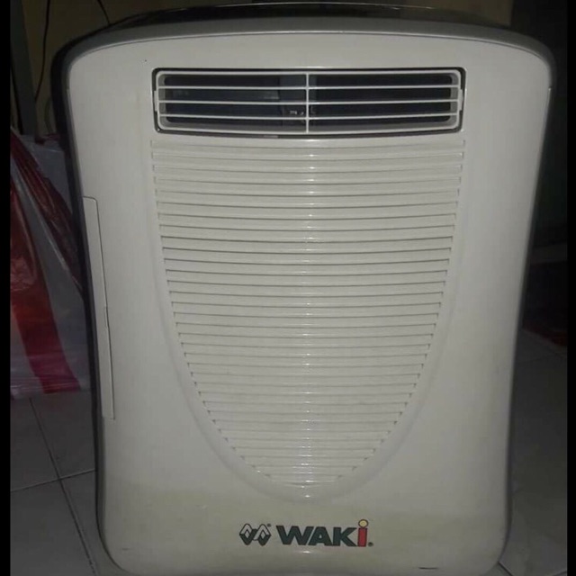 do dehumidifiers cool air