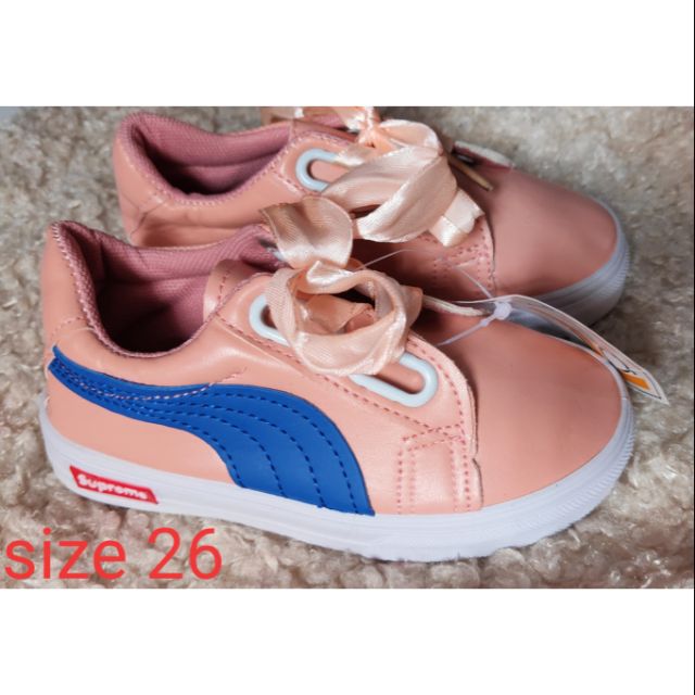 peach rubber shoes